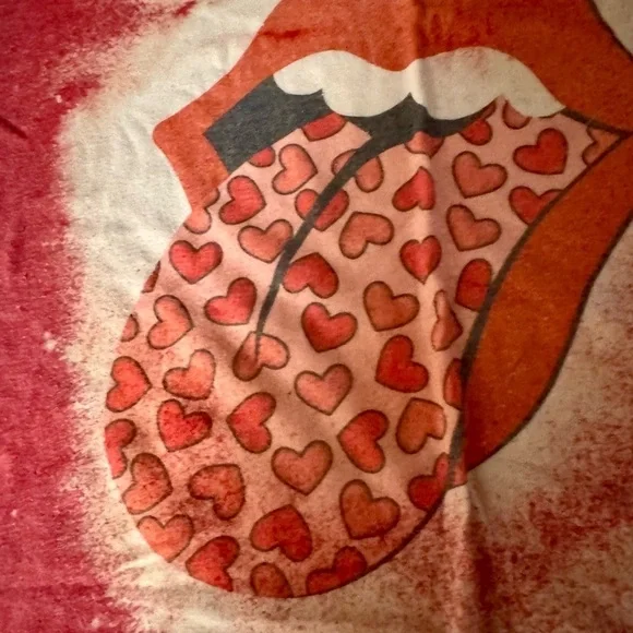 Rolling Stones Red Short Sleeve Tee with Circular Design - Picture 2 of 3